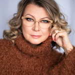 Tietokirjailija ja toimittaja Tina Finn.