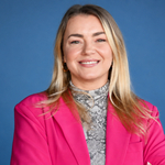 Clarissa Hedman on suomalainen tv-kasvo, sisällöntuottaja ja vuoden 2022 Diili-voittaja
