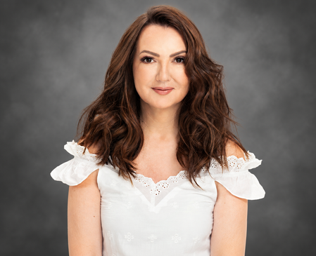 Elina Kanerva suomalainen IT-asiantuntija, lyhytterapeutti ja vaikuttaja